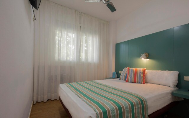Yomo Hostal BCN Port