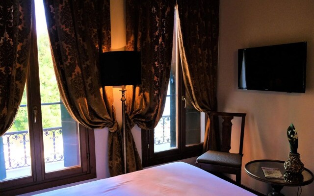 La Calcina Suites