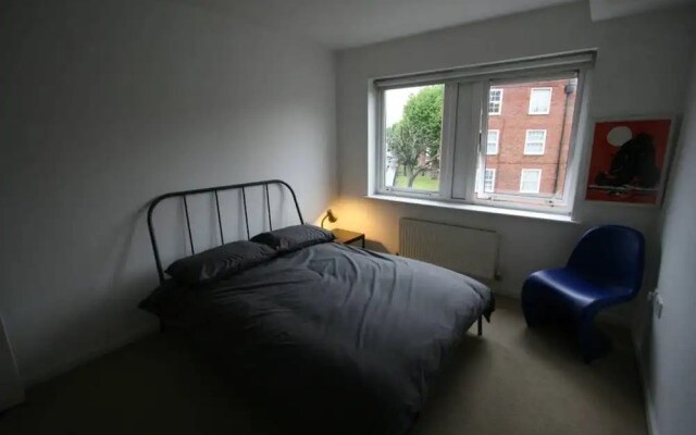 Stylish 2 Bedroom in Trendy East End