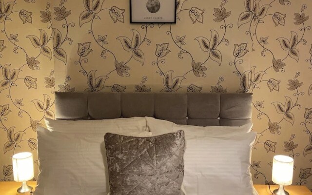 Remarkable 3-bed House in Liverpool