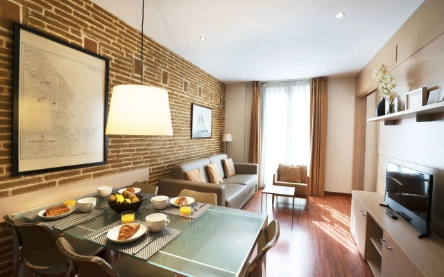 Serennia Cest Apartamentos Arc de Triomf