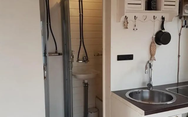 Hausboot mit Hottub in Berlin