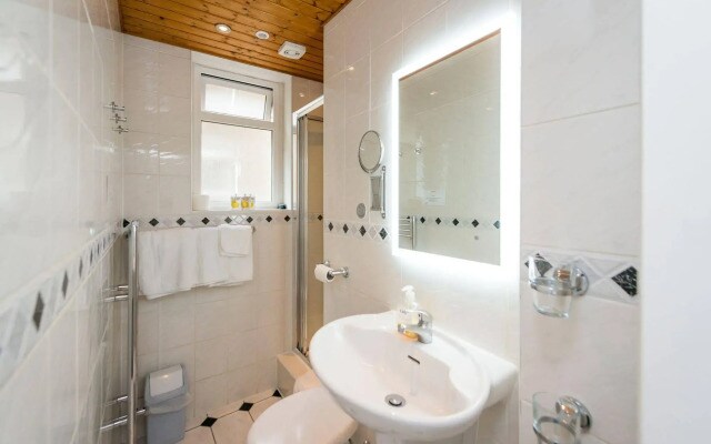 Adria Hotel