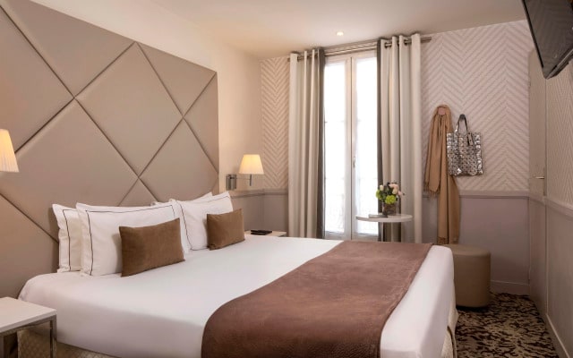 Hotel Longchamp Elysees