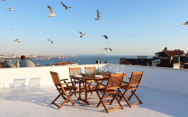 Cihangir VAV Suites