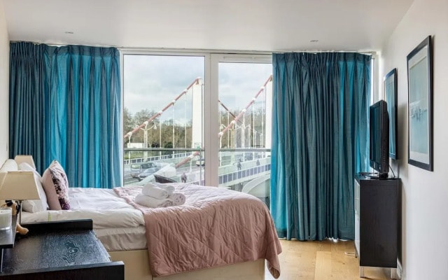 River View 2-bed 2-bath apartment