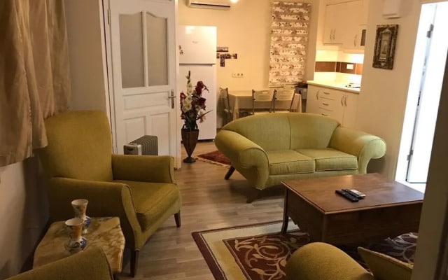 Nelly Guesthouse