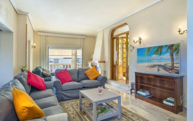 Villa - 5 Bedrooms with Pool and WiFi - 107872