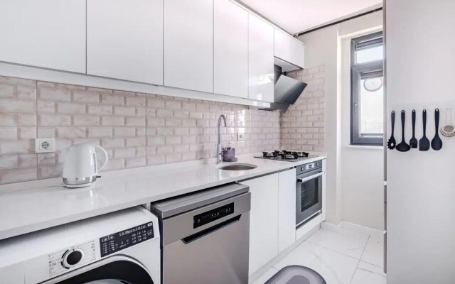 Sea View Duplex w Terrace in Goldenhorn