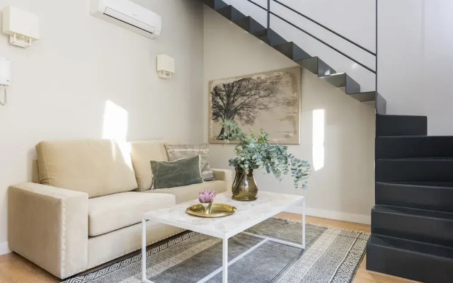 Elegant One-bedroom Apartment Trinidad Grund E