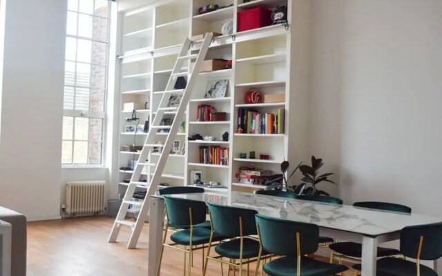 Bright and Spacious 2 Bedroom Apartment In Camden