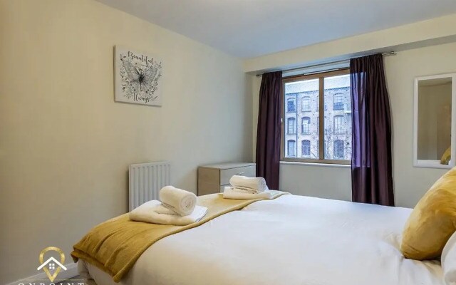 2 Bedroom Apartment in Superb Location