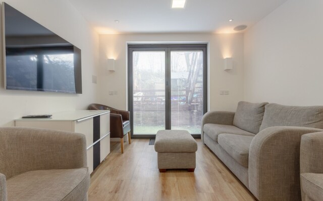 Luxury 2 Bedroom London Apartment
