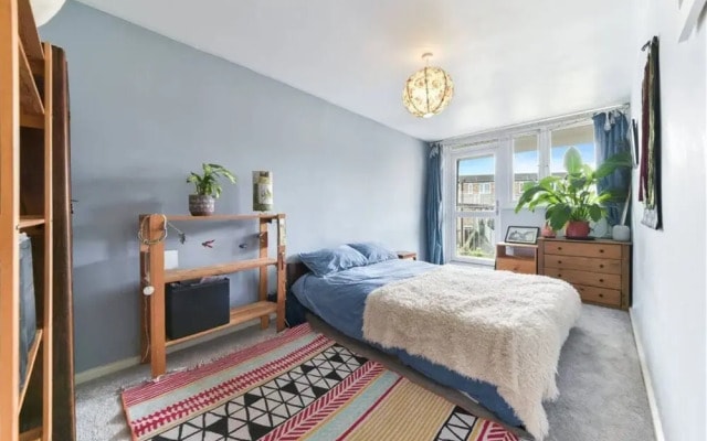Spacious 2 Bedroom House With Balcony In Bermondsey