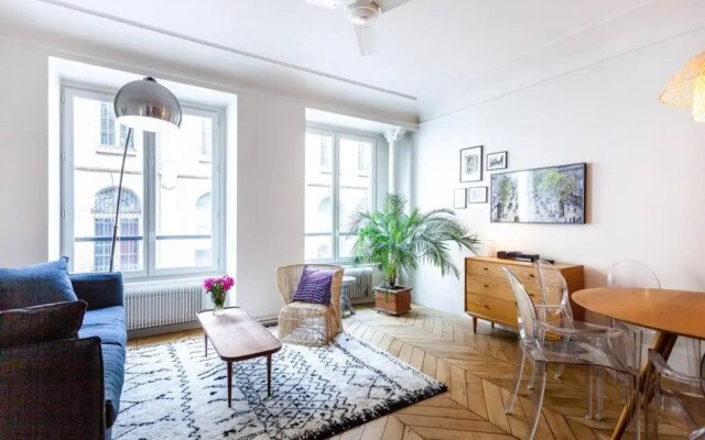 Greeter-Bel appartement Parisien de 70m2 - St Lazare