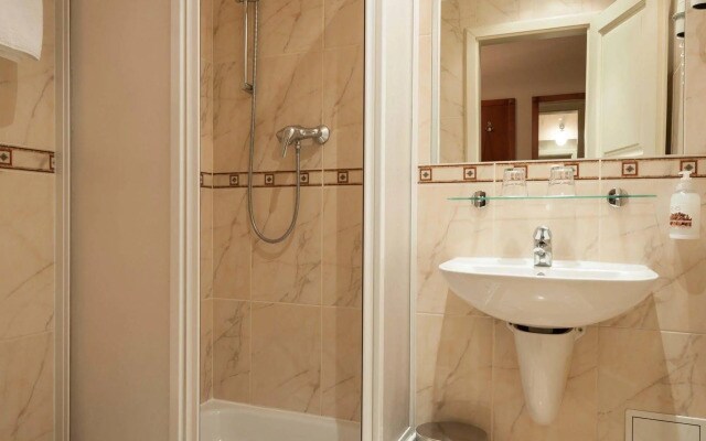 Hotel Raffaello Prague