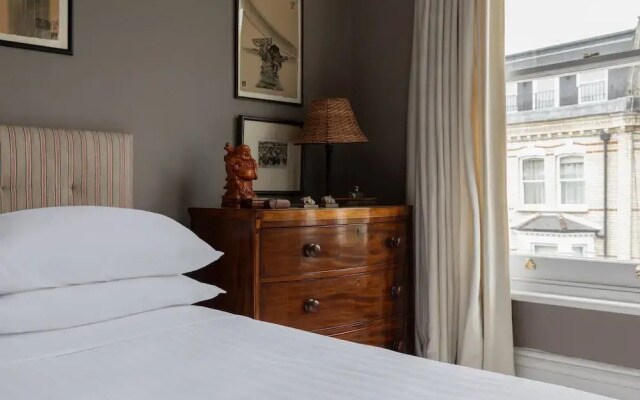 Radipole Road IV by Onefinestay