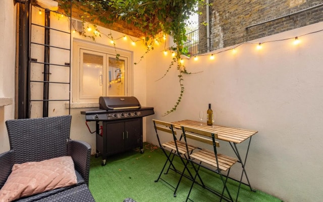 Niru 5-Star Hidden Secret on Earl's Court