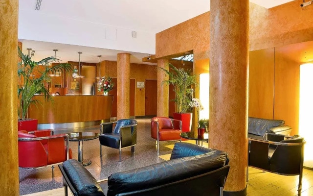 Opera Cadet Hotel
