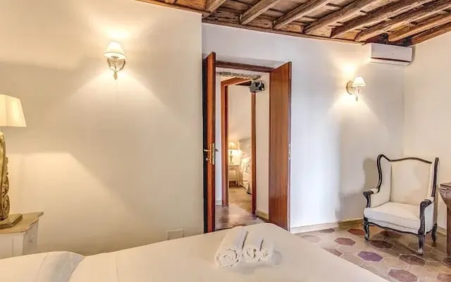 HI Navona apartment