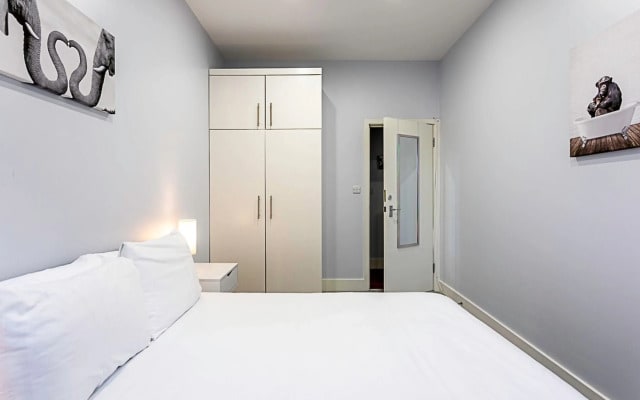 Modern Clapham Apartment
