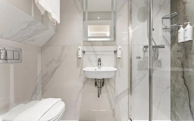 Cleveland Residences Russell Square