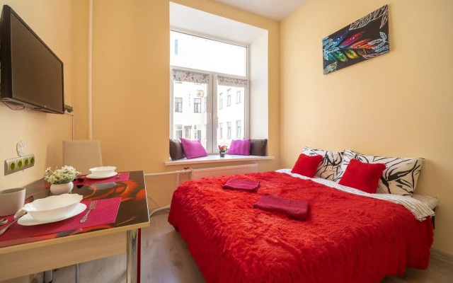 Апартаменты на улице Марата 8
