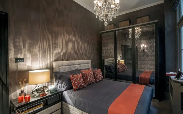 Luxury Apartment at Cadogan Square I
