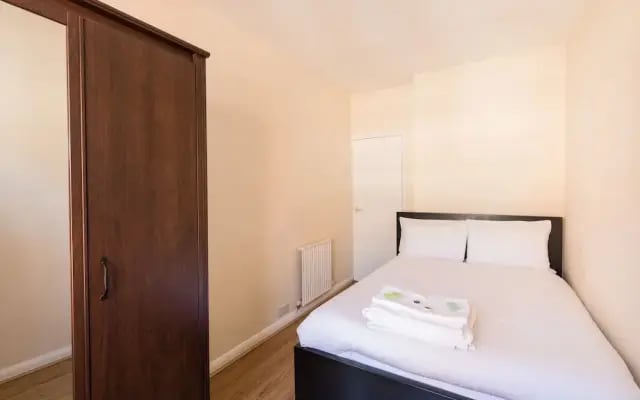 Eson2 - The Martlett Court Residence II