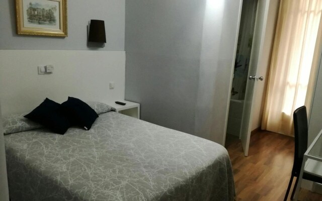 Hostal Lesseps