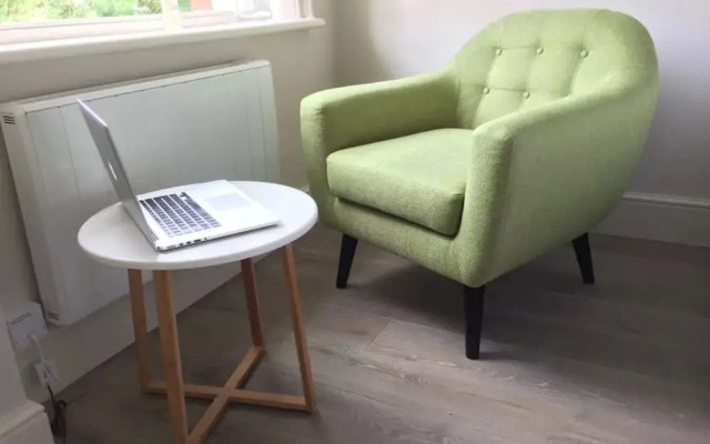 Studio Apartment In Putney