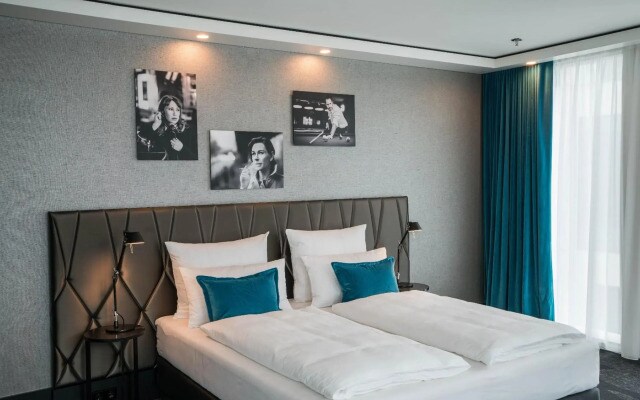 Motel One Berlin-Upper West