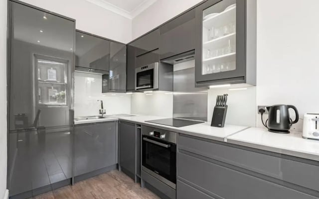 Stylish Kensington Home Next To Earl s Court
