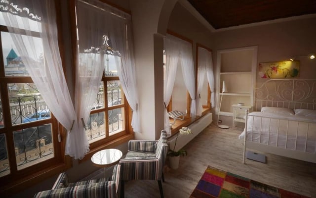 Hich Hotel Konya