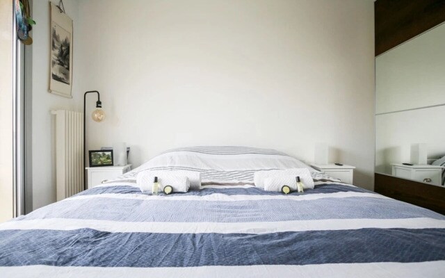 Homely Oberkampf Apartment for 4 Guests