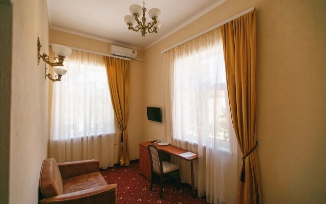 Romanova Park-otel