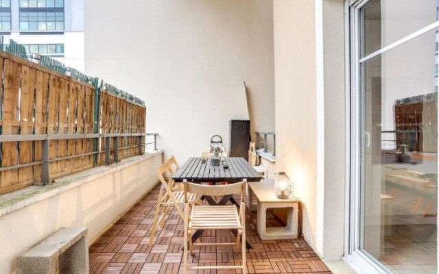 Chic apart with terrace and parking