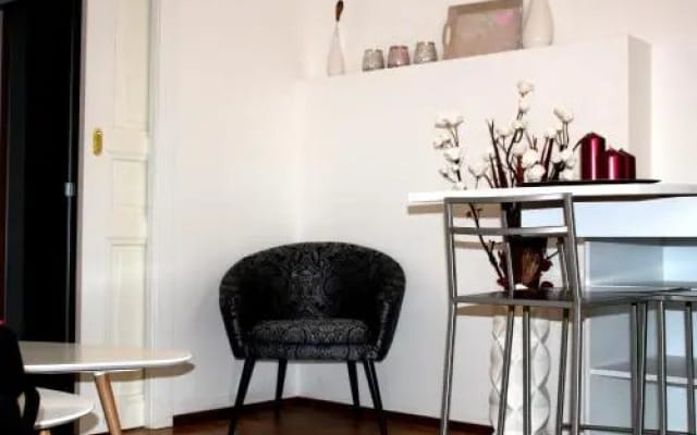 MyHouse Apartments