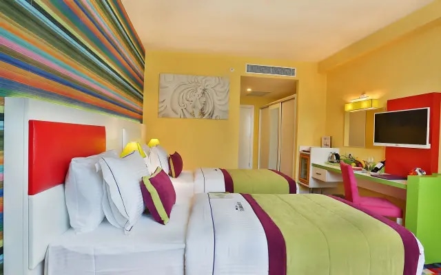 Mayi Hotel