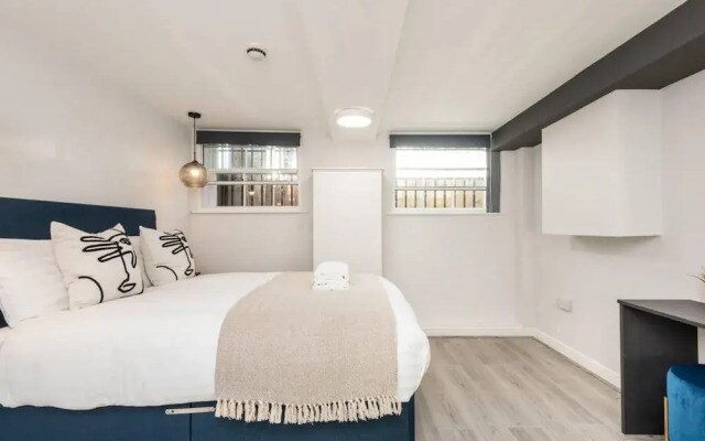 Host Apartments Seel St Townhouse Apt I