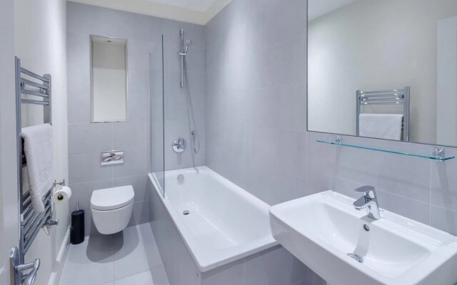 Bright Lower Ground One Bedroom Apartment