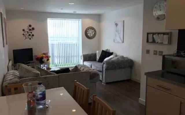 Executive 2 bedroom heart of BBC Media City