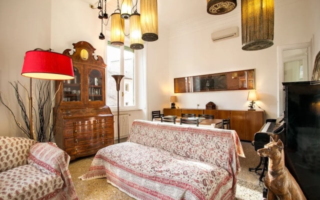 Wanderlust, 3 Bedroom Air Conditioned Apartment in Trastevere