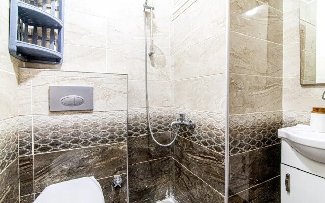 Modern Studio Flat Close To Profilo Shopping Mall