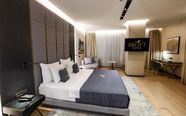 Broyt Hotel