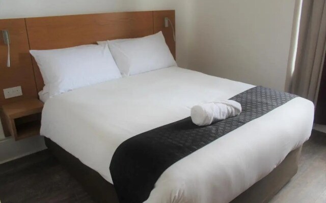 Park Hotel & Apartments