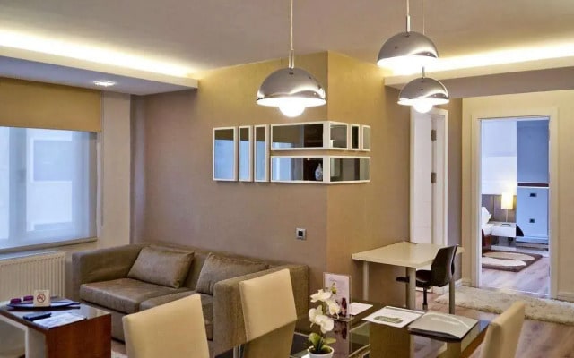 Aura Suites