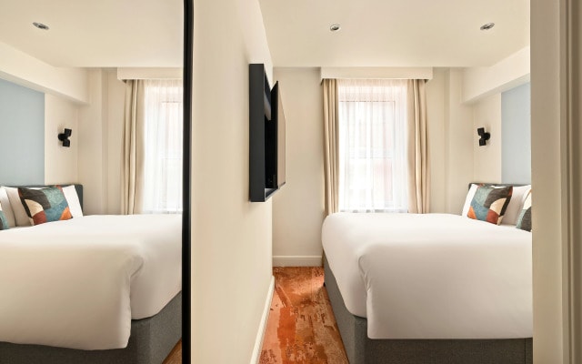 London Bloomsbury Square Hotel