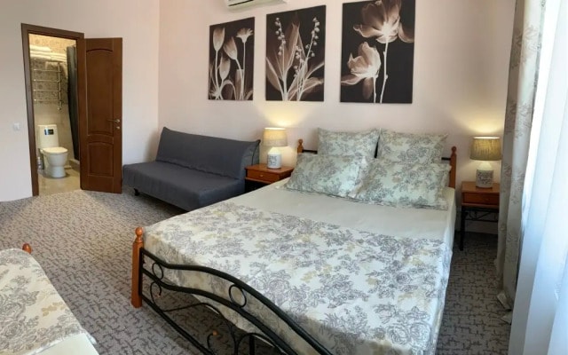 Zolotaya Gavan Private House