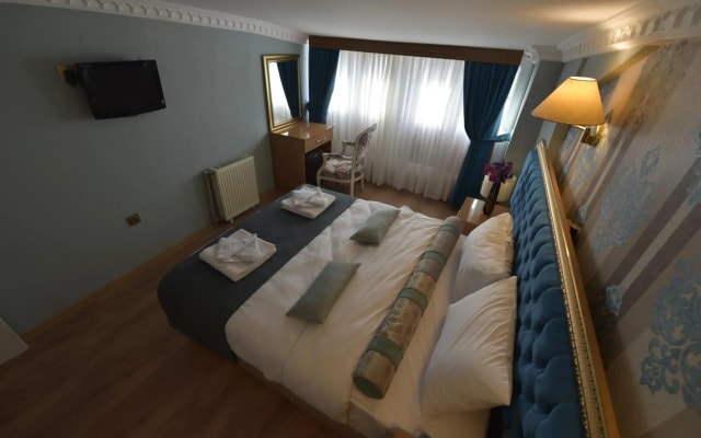 Golden Palace Hotel